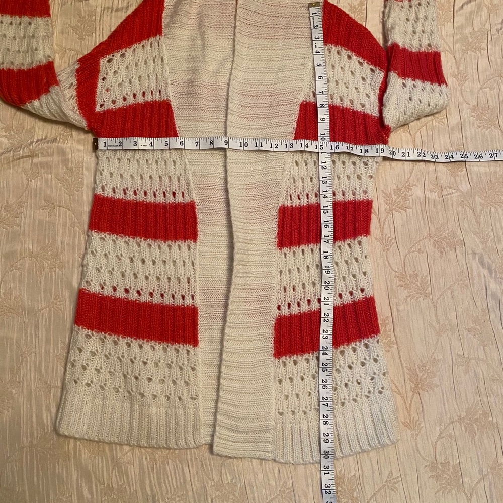 Sweater - Picture 6 of 6